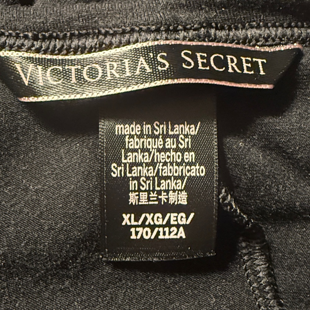 Victoria's Secret black long sleeve lounge sleep shirt exercise top relaxed fit - Picture 3 of 12